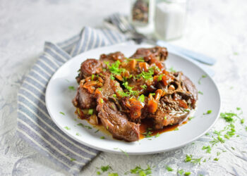 Hearty and Delicious Stews to Warm Your Soul During Cold Weather